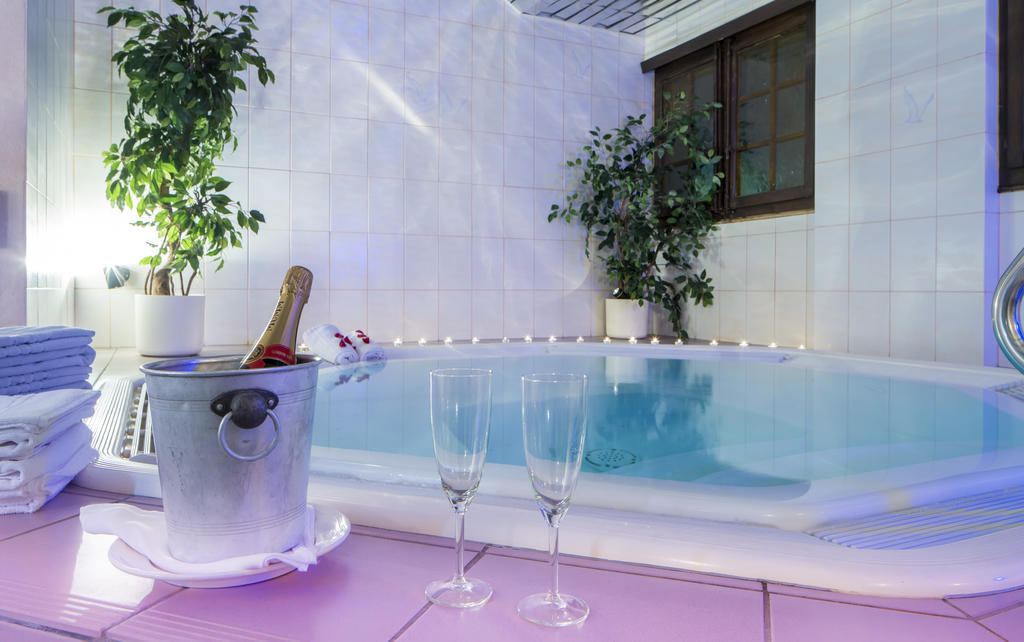 Hotel Olympia 사스-알마겔 외부 사진